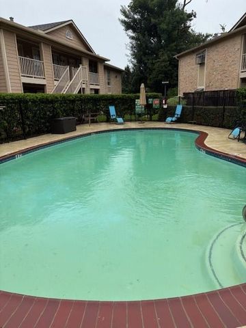 1311 Antoine Drive 110, Houston, TX 77055