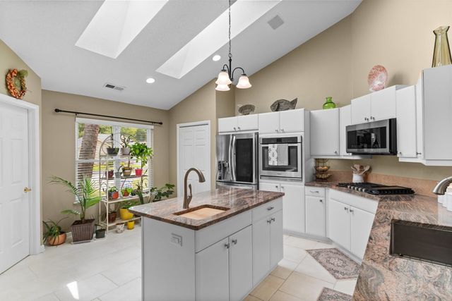 639 Tarrant St., Longs, SC 29568