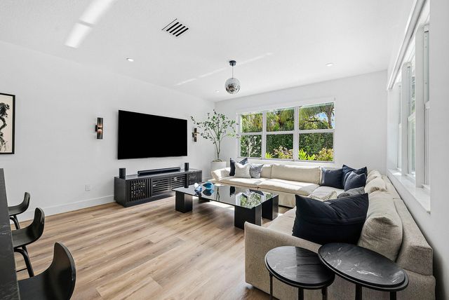 4310 Buttonwood Drive, Delray Beach, FL 33445