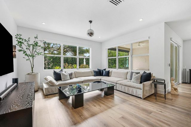 4310 Buttonwood Drive, Delray Beach, FL 33445