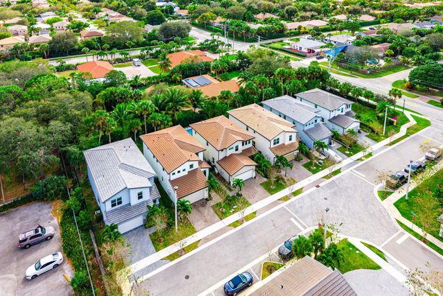 4310 Buttonwood Drive, Delray Beach, FL 33445