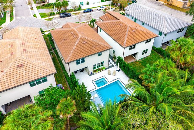 4310 Buttonwood Drive, Delray Beach, FL 33445