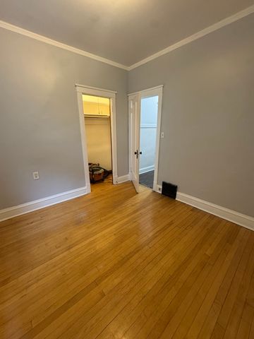 3008 W Cullom Avenue 1E, Chicago, IL 60618