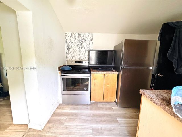 1484 NW 60th Street, Miami, FL 33142