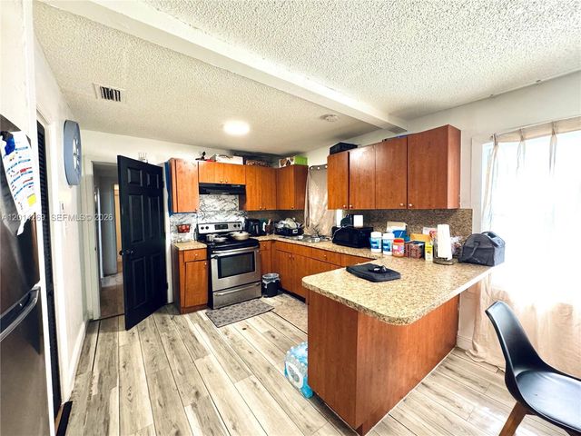 1484 NW 60th Street, Miami, FL 33142