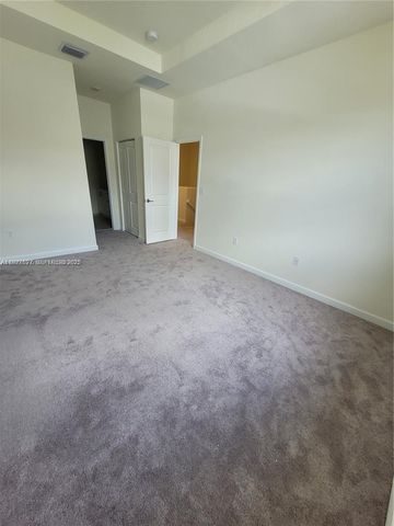 11125 W 33rd Ct, Hialeah, FL 33018