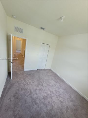 11125 W 33rd Ct, Hialeah, FL 33018