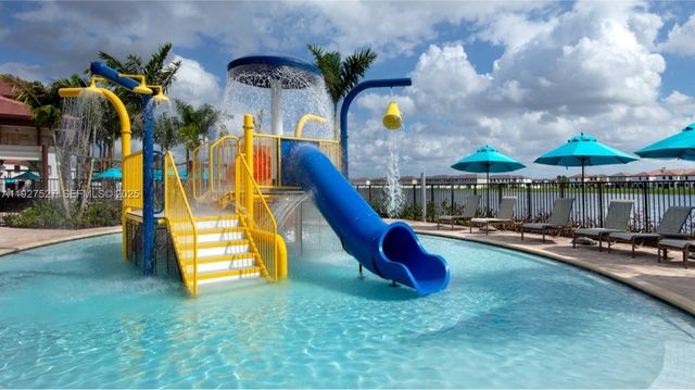 11125 W 33rd Ct, Hialeah, FL 33018