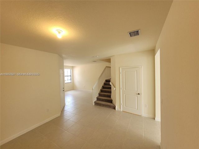 11125 W 33rd Ct, Hialeah, FL 33018