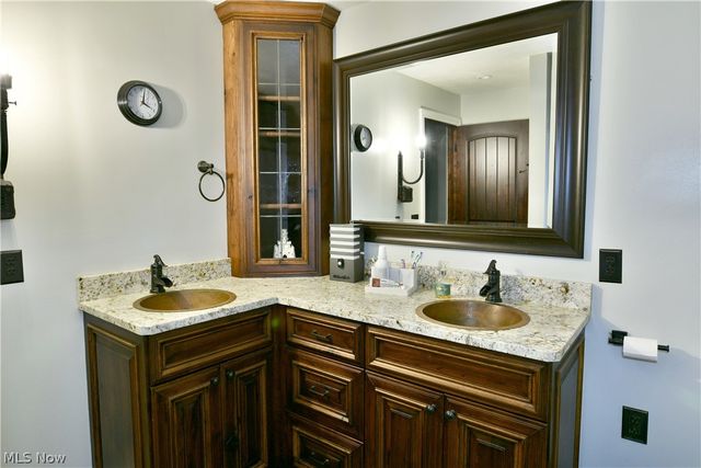 4429 Ireland Road, Rome, OH 44085