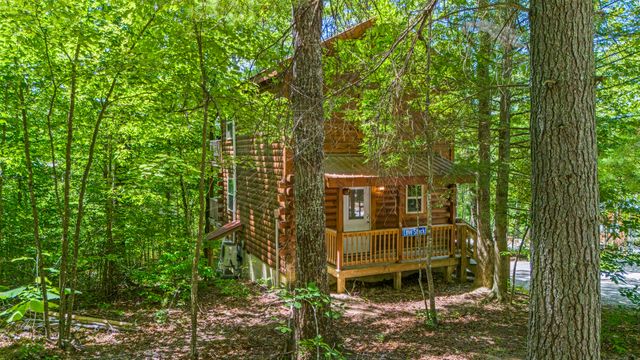 480 Village Drive, Campton, KY 41301