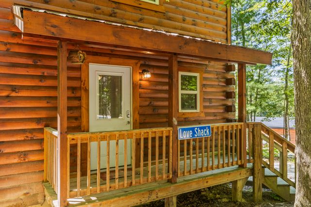 480 Village Drive, Campton, KY 41301