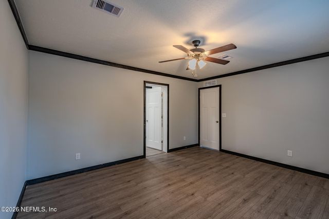 541746 LEM TURNER Road, Callahan, FL 32011