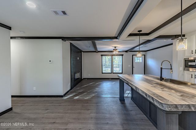 541746 LEM TURNER Road, Callahan, FL 32011