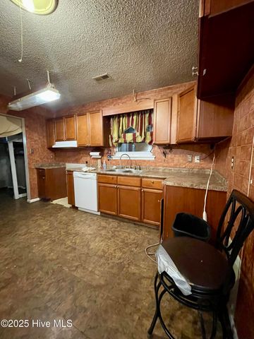 153 Balsam Road, Jacksonville, NC 28546