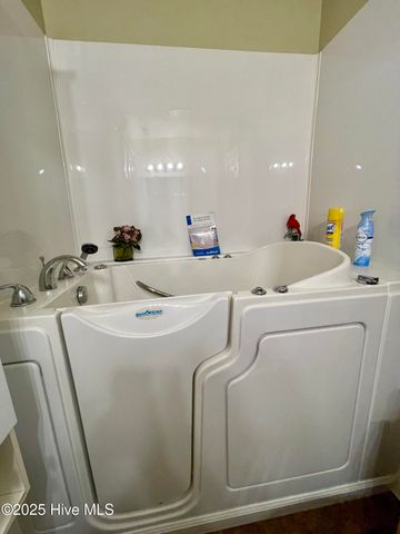 153 Balsam Road, Jacksonville, NC 28546