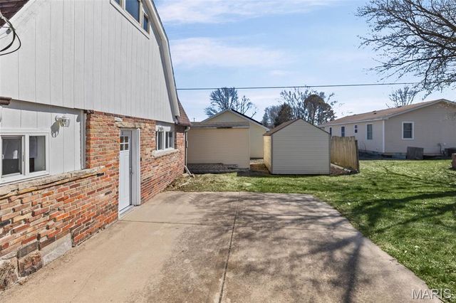 411 Sheridan Street, Bethalto, IL 62010