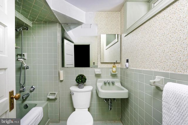 32843 MOUNT WEATHER RD, Bluemont, VA 20135