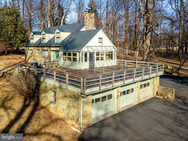 32843 MOUNT WEATHER RD, Bluemont, VA 20135