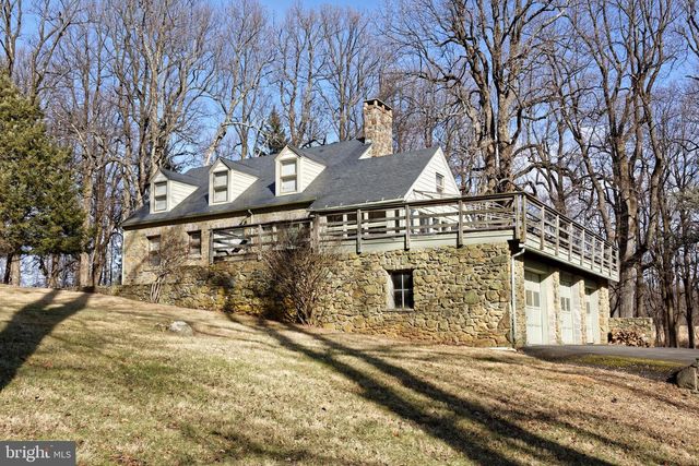 32843 MOUNT WEATHER RD, Bluemont, VA 20135