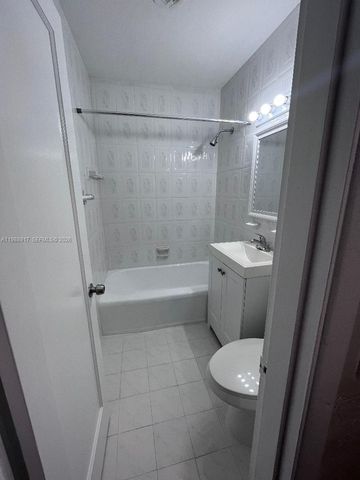 190 W 51st St, Hialeah, FL 33012