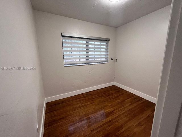 190 W 51st St, Hialeah, FL 33012