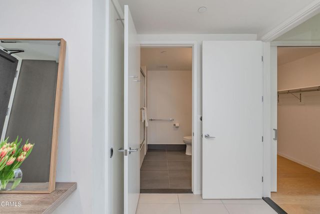 889 Francisco Street 802, Los Angeles, CA 90017