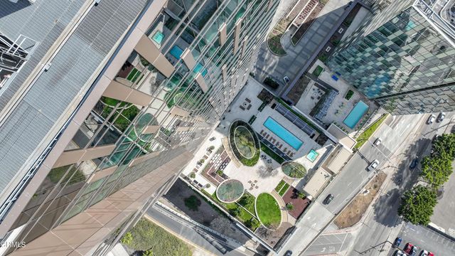 889 Francisco Street 802, Los Angeles, CA 90017