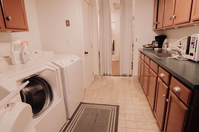 541 Redwood Road, Whitethorn, CA 95589