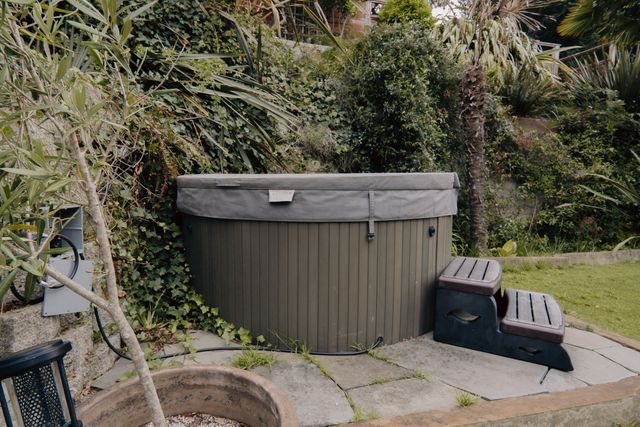 541 Redwood Road, Whitethorn, CA 95589