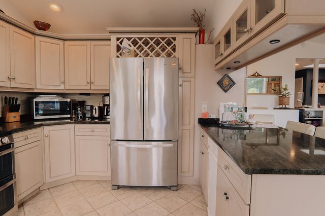 541 Redwood Road, Whitethorn, CA 95589