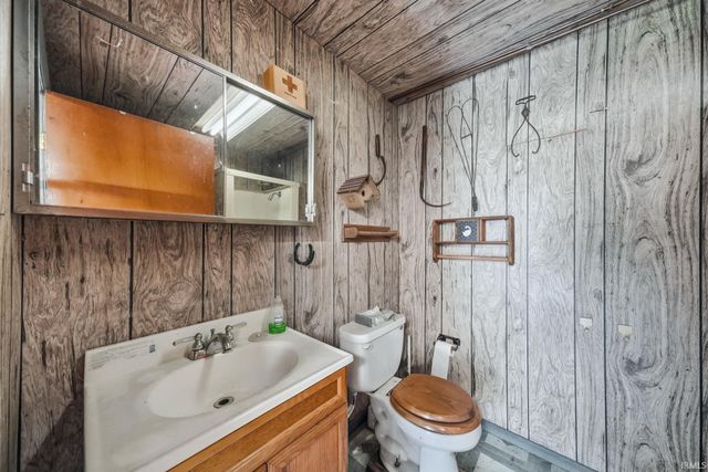 3724 W Yoder Road, Yoder, IN 46798