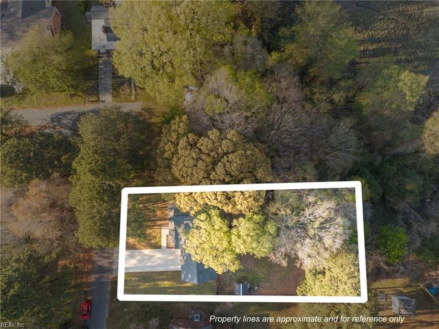 322 Edgewood DR, Smithfield, VA 23430