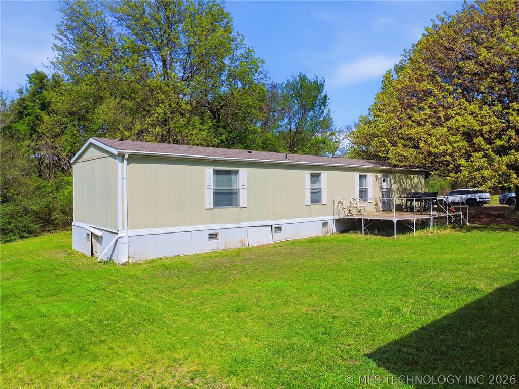 108360 Starboard Drive, Checotah, OK 74426