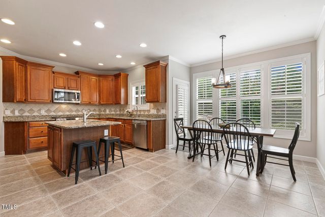 5516 Colonial Oaks Drive, Apex, NC 27539