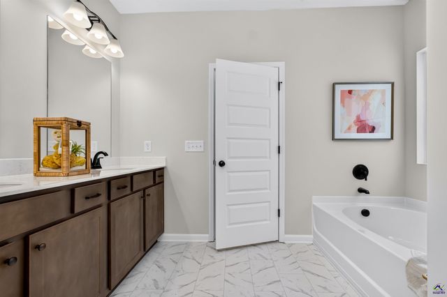 202 Park Bench Way Lot D65, Byron, GA 31008