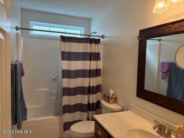 8589 Old Forest Drive NE, Leland, NC 28451