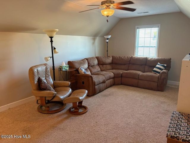 8589 Old Forest Drive NE, Leland, NC 28451