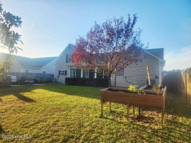 8589 Old Forest Drive NE, Leland, NC 28451