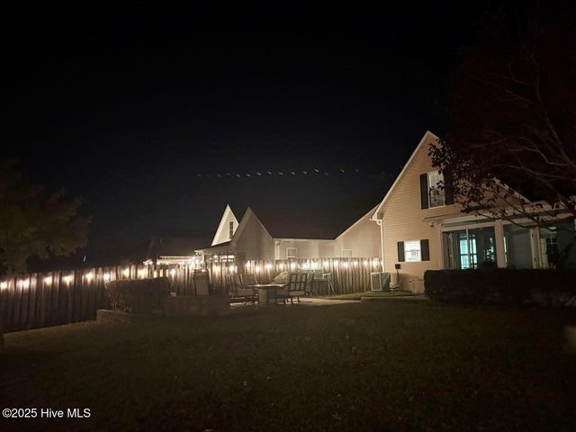 8589 Old Forest Drive NE, Leland, NC 28451