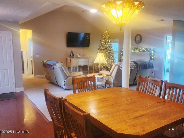 8589 Old Forest Drive NE, Leland, NC 28451