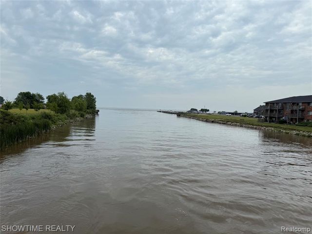 25938 Maritime Circle, Harrison Twp, MI 48045