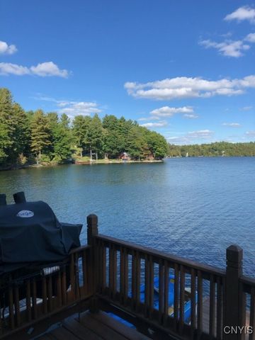 556 West Shore, Macomb, NY 13646