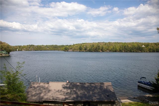 556 West Shore, Macomb, NY 13646