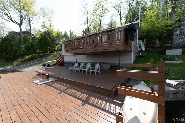 556 West Shore, Macomb, NY 13646