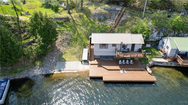 556 West Shore, Macomb, NY 13646