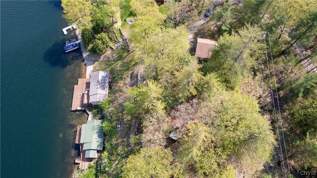 556 West Shore, Macomb, NY 13646