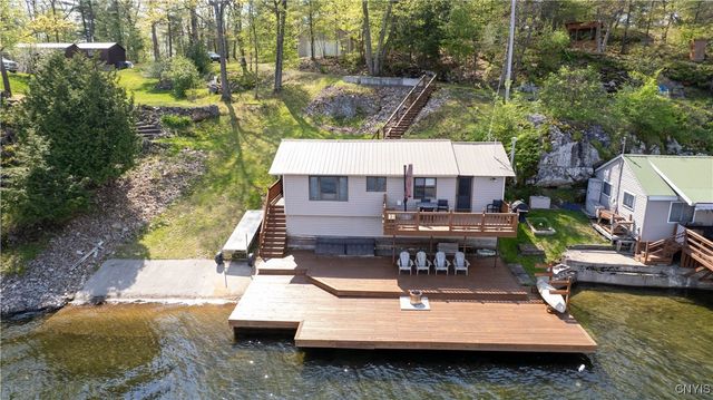 556 West Shore, Macomb, NY 13646