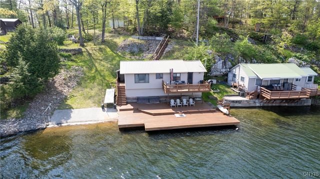 556 West Shore, Macomb, NY 13646