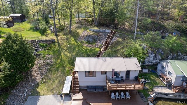 556 West Shore, Macomb, NY 13646